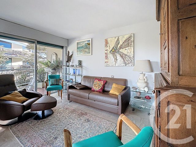 Appartement F3 à vendre - 3 pièces - 62.04 m2 - MANDELIEU LA NAPOULE - 06 - PROVENCE-ALPES-COTE-D-AZUR - Century 21 Azurim