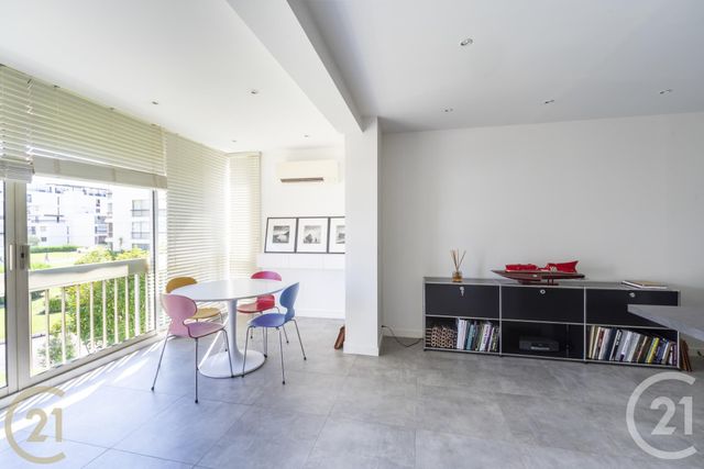 Appartement F3 à vendre - 3 pièces - 64.53 m2 - MANDELIEU LA NAPOULE - 06 - PROVENCE-ALPES-COTE-D-AZUR - Century 21 Azurim