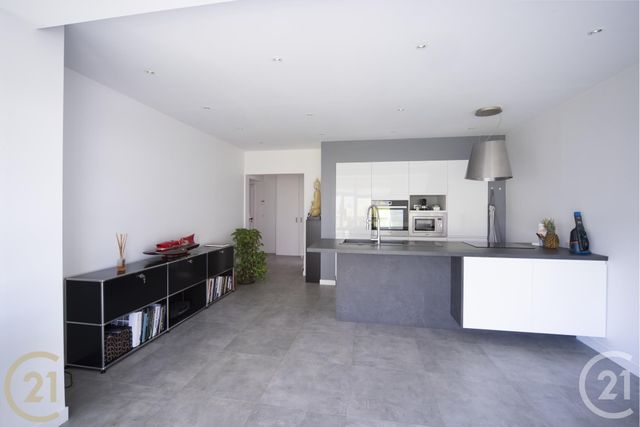 Appartement F3 à vendre - 3 pièces - 64.53 m2 - MANDELIEU LA NAPOULE - 06 - PROVENCE-ALPES-COTE-D-AZUR - Century 21 Azurim