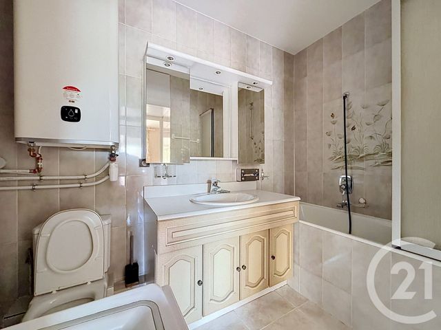 Appartement F1 à vendre - 1 pièce - 32.32 m2 - MANDELIEU LA NAPOULE - 06 - PROVENCE-ALPES-COTE-D-AZUR - Century 21 Azurim