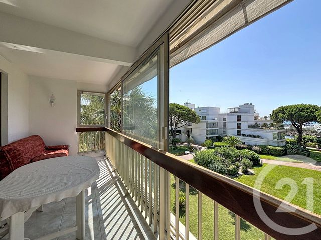 Appartement F1 à vendre - 1 pièce - 32.32 m2 - MANDELIEU LA NAPOULE - 06 - PROVENCE-ALPES-COTE-D-AZUR - Century 21 Azurim