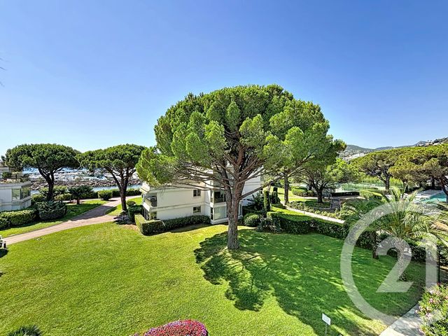 Appartement F1 à vendre - 1 pièce - 32.32 m2 - MANDELIEU LA NAPOULE - 06 - PROVENCE-ALPES-COTE-D-AZUR - Century 21 Azurim