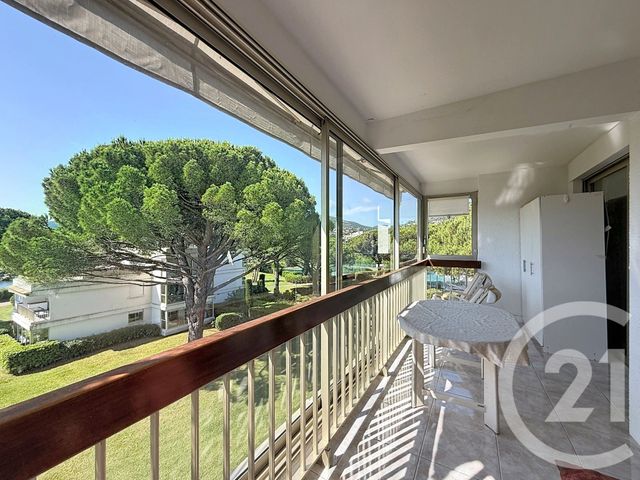 Appartement F1 à vendre - 1 pièce - 32.32 m2 - MANDELIEU LA NAPOULE - 06 - PROVENCE-ALPES-COTE-D-AZUR - Century 21 Azurim