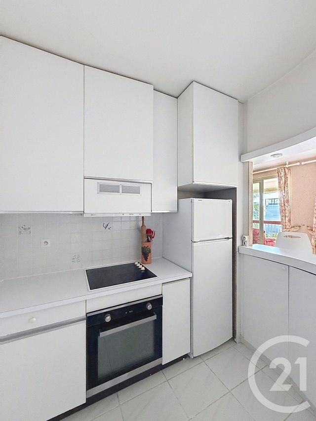 Appartement F1 à vendre - 1 pièce - 32.32 m2 - MANDELIEU LA NAPOULE - 06 - PROVENCE-ALPES-COTE-D-AZUR - Century 21 Azurim