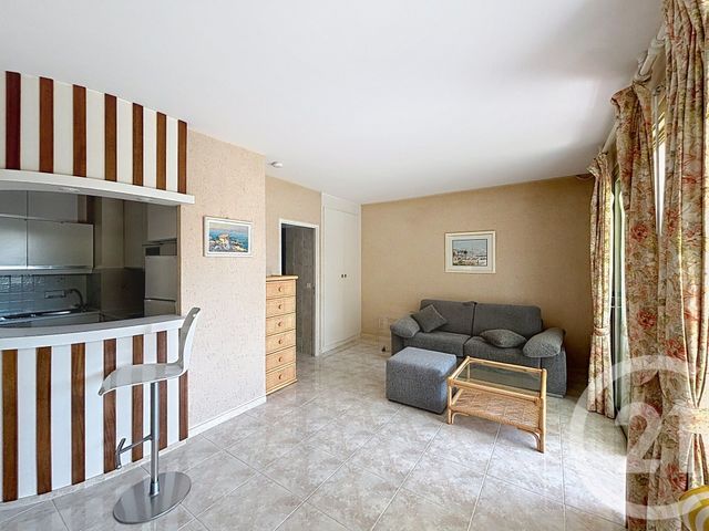 Appartement F1 à vendre - 1 pièce - 32.32 m2 - MANDELIEU LA NAPOULE - 06 - PROVENCE-ALPES-COTE-D-AZUR - Century 21 Azurim