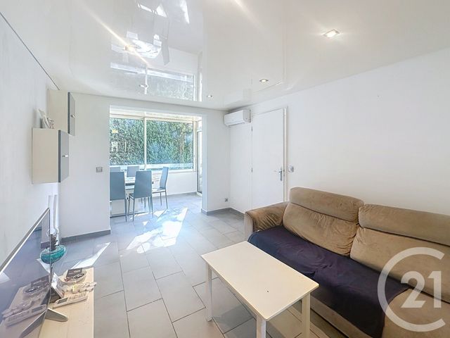 Appartement F3 à vendre - 3 pièces - 40.28 m2 - MANDELIEU LA NAPOULE - 06 - PROVENCE-ALPES-COTE-D-AZUR - Century 21 Azurim