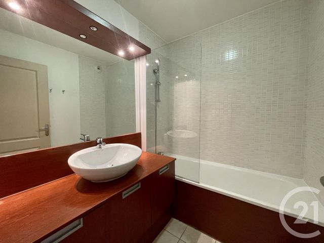 Appartement F3 à vendre - 3 pièces - 52.01 m2 - MANDELIEU LA NAPOULE - 06 - PROVENCE-ALPES-COTE-D-AZUR - Century 21 Azurim