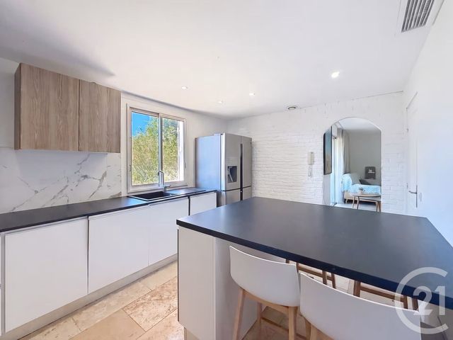 maison à vendre - 5 pièces - 186.14 m2 - FREJUS - 83 - PROVENCE-ALPES-COTE-D-AZUR - Century 21 Azurim