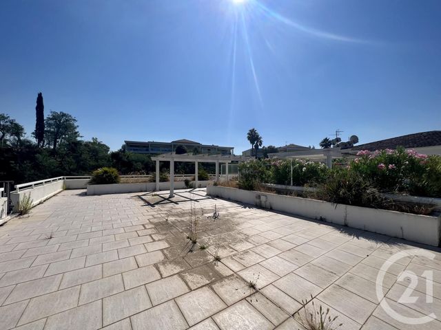 Appartement F4 à vendre - 4 pièces - 108.13 m2 - MANDELIEU LA NAPOULE - 06 - PROVENCE-ALPES-COTE-D-AZUR - Century 21 Azurim