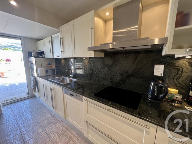 Appartement F4 à vendre - 4 pièces - 108.13 m2 - MANDELIEU LA NAPOULE - 06 - PROVENCE-ALPES-COTE-D-AZUR - Century 21 Azurim