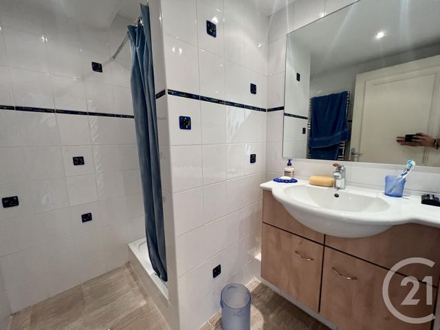 Appartement F4 à vendre - 4 pièces - 108.13 m2 - MANDELIEU LA NAPOULE - 06 - PROVENCE-ALPES-COTE-D-AZUR - Century 21 Azurim