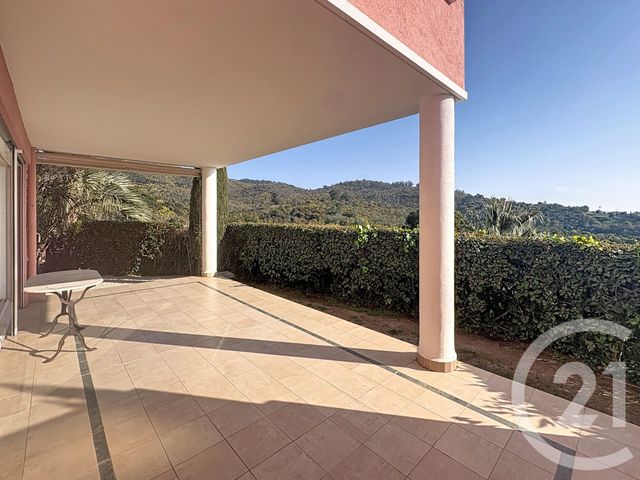 Appartement F3 à vendre - 3 pièces - 82.0 m2 - MANDELIEU LA NAPOULE - 06 - PROVENCE-ALPES-COTE-D-AZUR - Century 21 Azurim