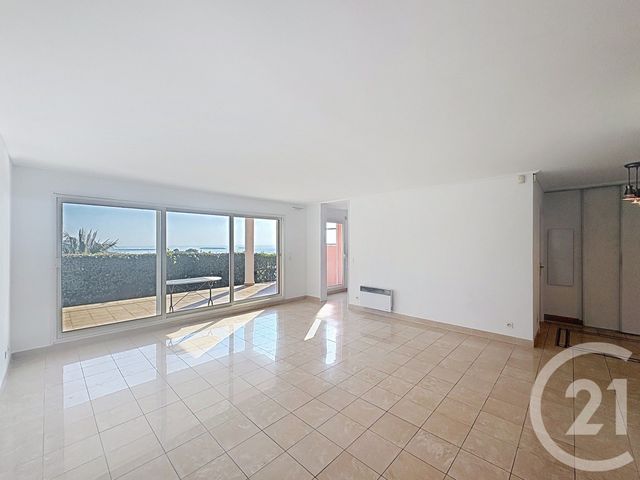 Appartement F3 à vendre - 3 pièces - 82.0 m2 - MANDELIEU LA NAPOULE - 06 - PROVENCE-ALPES-COTE-D-AZUR - Century 21 Azurim
