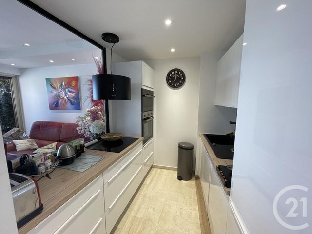 Appartement F3 à vendre - 3 pièces - 61.0 m2 - MANDELIEU LA NAPOULE - 06 - PROVENCE-ALPES-COTE-D-AZUR - Century 21 Azurim