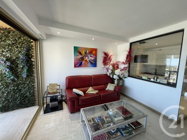 Appartement F3 à vendre - 3 pièces - 61.0 m2 - MANDELIEU LA NAPOULE - 06 - PROVENCE-ALPES-COTE-D-AZUR - Century 21 Azurim
