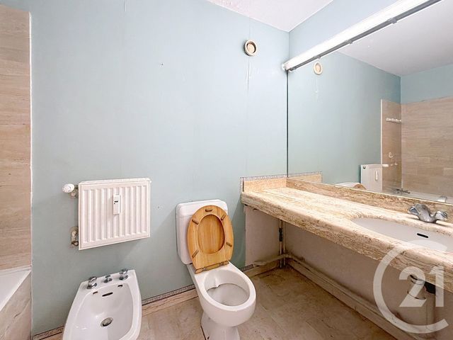 Appartement F2 à vendre - 2 pièces - 58.0 m2 - MANDELIEU LA NAPOULE - 06 - PROVENCE-ALPES-COTE-D-AZUR - Century 21 Azurim