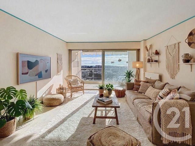 Appartement F2 à vendre - 2 pièces - 58.0 m2 - MANDELIEU LA NAPOULE - 06 - PROVENCE-ALPES-COTE-D-AZUR - Century 21 Azurim
