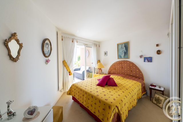 Appartement F2 à vendre - 2 pièces - 61.78 m2 - MANDELIEU LA NAPOULE - 06 - PROVENCE-ALPES-COTE-D-AZUR - Century 21 Azurim