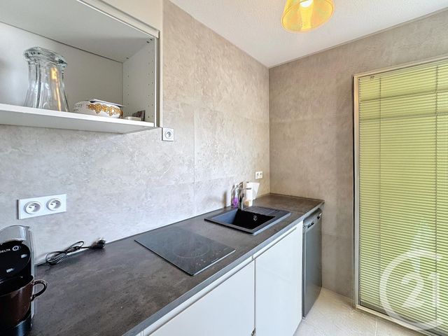 Appartement F1 à vendre - 1 pièce - 28.18 m2 - MANDELIEU LA NAPOULE - 06 - PROVENCE-ALPES-COTE-D-AZUR - Century 21 Azurim