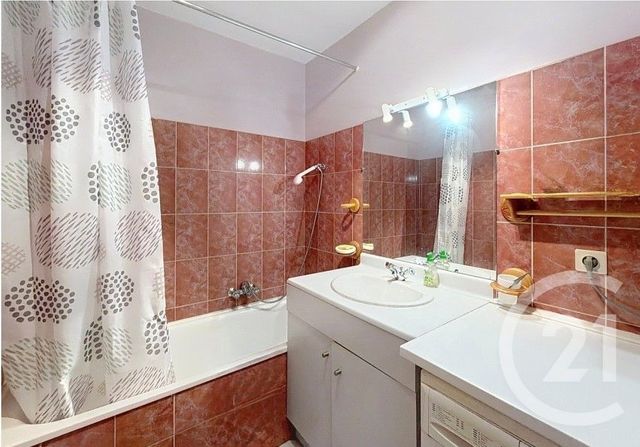 Appartement F2 à vendre - 2 pièces - 48.92 m2 - MANDELIEU LA NAPOULE - 06 - PROVENCE-ALPES-COTE-D-AZUR - Century 21 Azurim