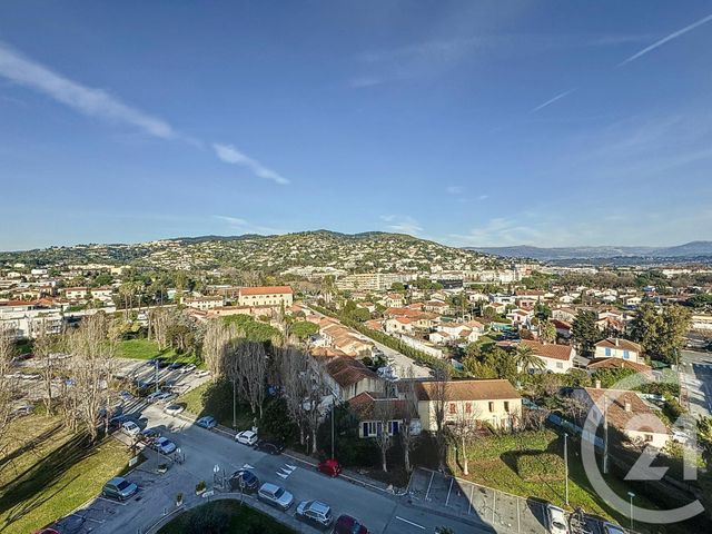 Appartement F1 à vendre - 1 pièce - 27.9 m2 - MANDELIEU LA NAPOULE - 06 - PROVENCE-ALPES-COTE-D-AZUR - Century 21 Azurim