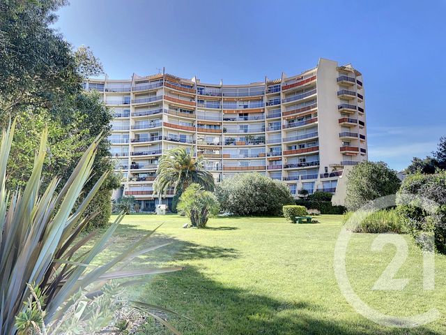 Appartement F2 à vendre - 2 pièces - 54.79 m2 - MANDELIEU LA NAPOULE - 06 - PROVENCE-ALPES-COTE-D-AZUR - Century 21 Azurim