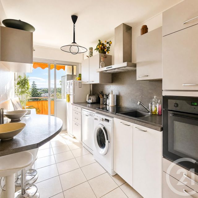 Appartement F2 à vendre - 2 pièces - 54.79 m2 - MANDELIEU LA NAPOULE - 06 - PROVENCE-ALPES-COTE-D-AZUR - Century 21 Azurim
