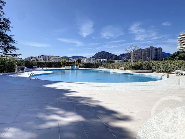 Appartement F2 à vendre - 2 pièces - 54.79 m2 - MANDELIEU LA NAPOULE - 06 - PROVENCE-ALPES-COTE-D-AZUR - Century 21 Azurim