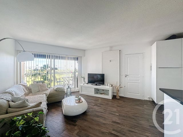 Appartement F2 à vendre - 2 pièces - 45.03 m2 - MANDELIEU LA NAPOULE - 06 - PROVENCE-ALPES-COTE-D-AZUR - Century 21 Azurim