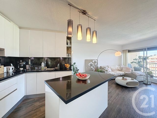 Appartement F2 à vendre - 2 pièces - 45.03 m2 - MANDELIEU LA NAPOULE - 06 - PROVENCE-ALPES-COTE-D-AZUR - Century 21 Azurim