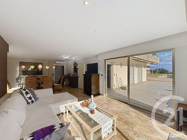 Appartement F5 à vendre - 5 pièces - 122.57 m2 - MANDELIEU LA NAPOULE - 06 - PROVENCE-ALPES-COTE-D-AZUR - Century 21 Azurim