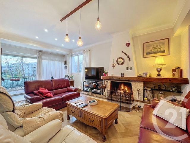 maison à vendre - 7 pièces - 200.0 m2 - MANDELIEU LA NAPOULE - 06 - PROVENCE-ALPES-COTE-D-AZUR - Century 21 Azurim