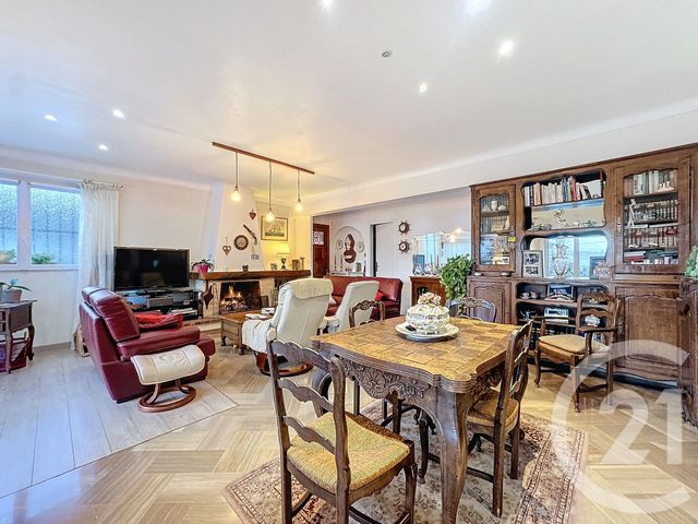 maison à vendre - 7 pièces - 200.0 m2 - MANDELIEU LA NAPOULE - 06 - PROVENCE-ALPES-COTE-D-AZUR - Century 21 Azurim