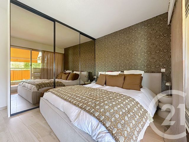 Appartement F3 à vendre - 3 pièces - 69.0 m2 - MANDELIEU LA NAPOULE - 06 - PROVENCE-ALPES-COTE-D-AZUR - Century 21 Azurim