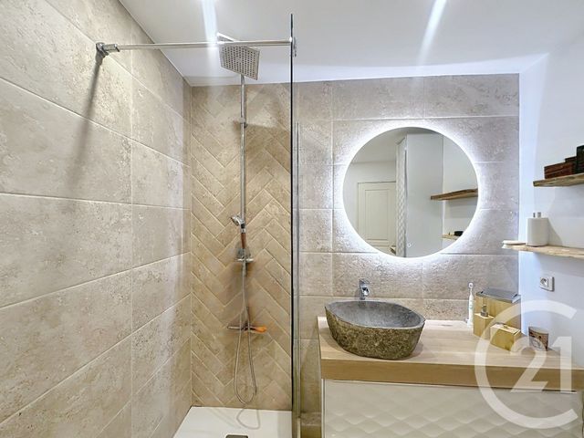 Appartement F3 à vendre - 3 pièces - 69.0 m2 - MANDELIEU LA NAPOULE - 06 - PROVENCE-ALPES-COTE-D-AZUR - Century 21 Azurim