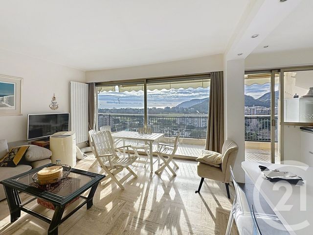 Appartement F2 à vendre - 2 pièces - 50.0 m2 - MANDELIEU LA NAPOULE - 06 - PROVENCE-ALPES-COTE-D-AZUR - Century 21 Azurim