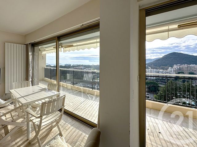 Appartement F2 à vendre - 2 pièces - 50.0 m2 - MANDELIEU LA NAPOULE - 06 - PROVENCE-ALPES-COTE-D-AZUR - Century 21 Azurim