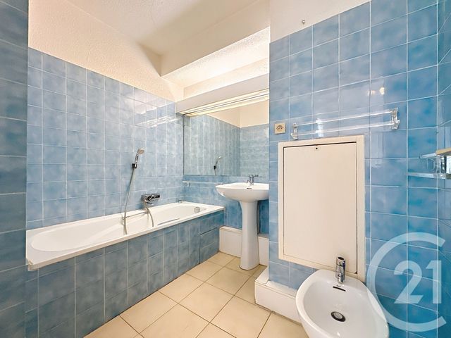 Appartement F3 à vendre - 3 pièces - 55.28 m2 - CANNES LA BOCCA - 06 - PROVENCE-ALPES-COTE-D-AZUR - Century 21 Azurim