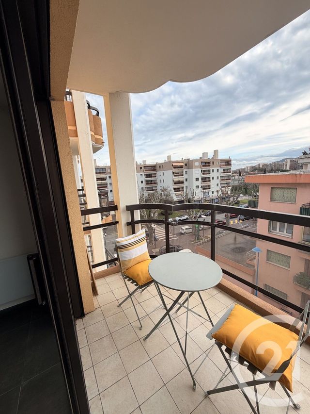 Appartement F3 à vendre - 3 pièces - 56.89 m2 - MANDELIEU LA NAPOULE - 06 - PROVENCE-ALPES-COTE-D-AZUR - Century 21 Azurim