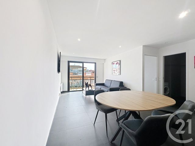 Appartement F3 à vendre - 3 pièces - 53.14 m2 - MANDELIEU LA NAPOULE - 06 - PROVENCE-ALPES-COTE-D-AZUR - Century 21 Azurim