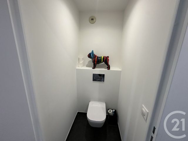 Appartement F3 à vendre - 3 pièces - 56.89 m2 - MANDELIEU LA NAPOULE - 06 - PROVENCE-ALPES-COTE-D-AZUR - Century 21 Azurim