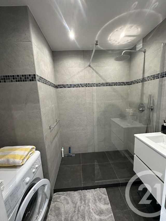 Appartement F3 à vendre - 3 pièces - 56.89 m2 - MANDELIEU LA NAPOULE - 06 - PROVENCE-ALPES-COTE-D-AZUR - Century 21 Azurim