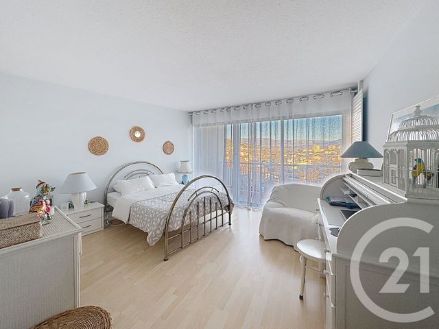 Appartement F4 à vendre - 4 pièces - 110.0 m2 - MANDELIEU LA NAPOULE - 06 - PROVENCE-ALPES-COTE-D-AZUR - Century 21 Azurim