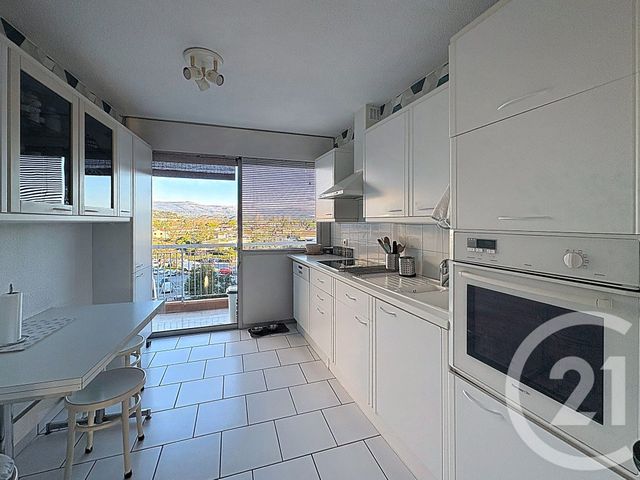 Appartement F4 à vendre - 4 pièces - 110.0 m2 - MANDELIEU LA NAPOULE - 06 - PROVENCE-ALPES-COTE-D-AZUR - Century 21 Azurim