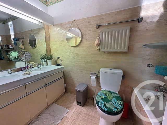 Appartement F4 à vendre - 4 pièces - 110.0 m2 - MANDELIEU LA NAPOULE - 06 - PROVENCE-ALPES-COTE-D-AZUR - Century 21 Azurim