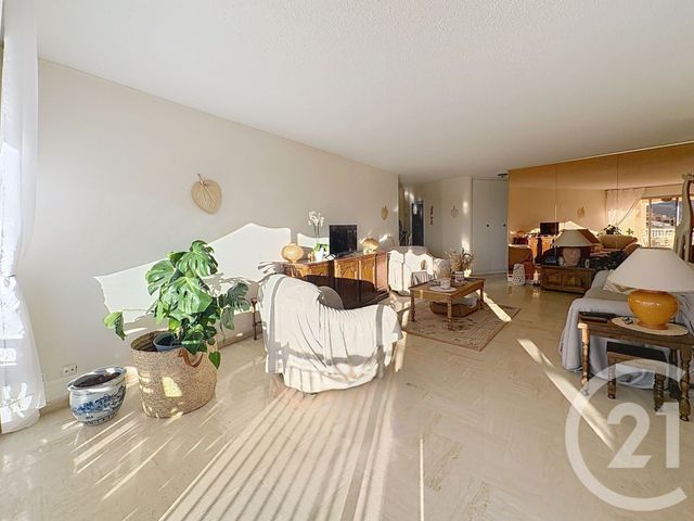 Appartement F4 à vendre - 4 pièces - 110.0 m2 - MANDELIEU LA NAPOULE - 06 - PROVENCE-ALPES-COTE-D-AZUR - Century 21 Azurim