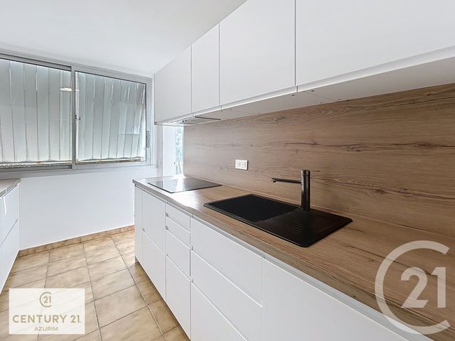 Appartement F4 à vendre - 4 pièces - 85.83 m2 - LE CANNET - 06 - PROVENCE-ALPES-COTE-D-AZUR - Century 21 Azurim