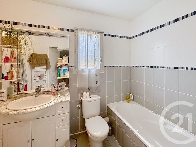 Appartement F4 à vendre - 4 pièces - 89.19 m2 - MANDELIEU LA NAPOULE - 06 - PROVENCE-ALPES-COTE-D-AZUR - Century 21 Azurim