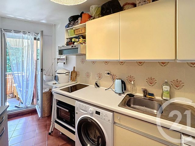 Appartement F1 à vendre - 1 pièce - 41.9 m2 - MANDELIEU LA NAPOULE - 06 - PROVENCE-ALPES-COTE-D-AZUR - Century 21 Azurim
