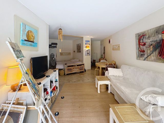 Appartement F1 à vendre - 1 pièce - 41.9 m2 - MANDELIEU LA NAPOULE - 06 - PROVENCE-ALPES-COTE-D-AZUR - Century 21 Azurim